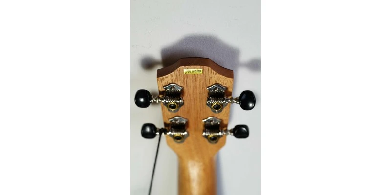 Baton Rouge V2-CCE Sun Concert Ukulele Cutaway Electro - Image 5