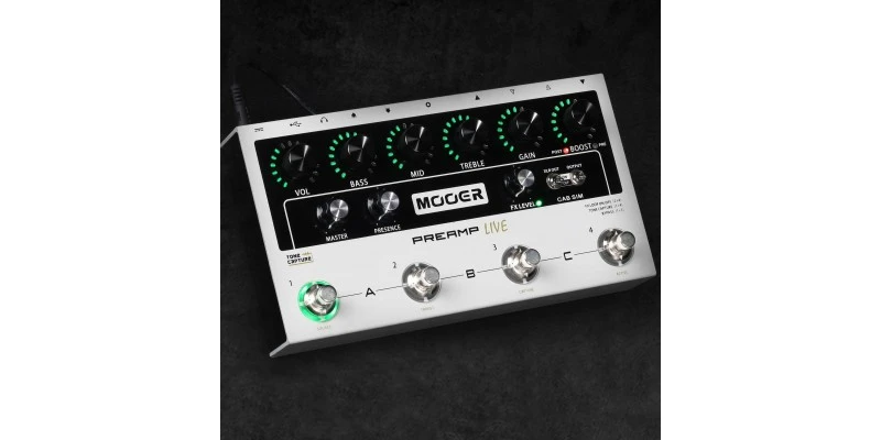 MOOER Preamp Live Guitar Preamp Pedal - Image 2