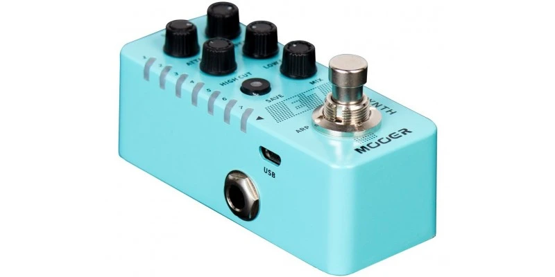 MOOER E7 Polyphonic Guitar Synth Pedal - Image 4