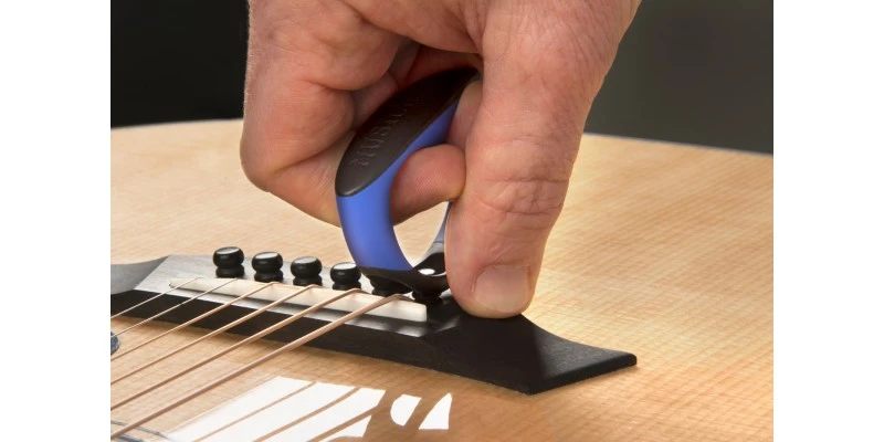 MusicNomad GRIP Puller Premium Bridge Pin Puller - Image 10