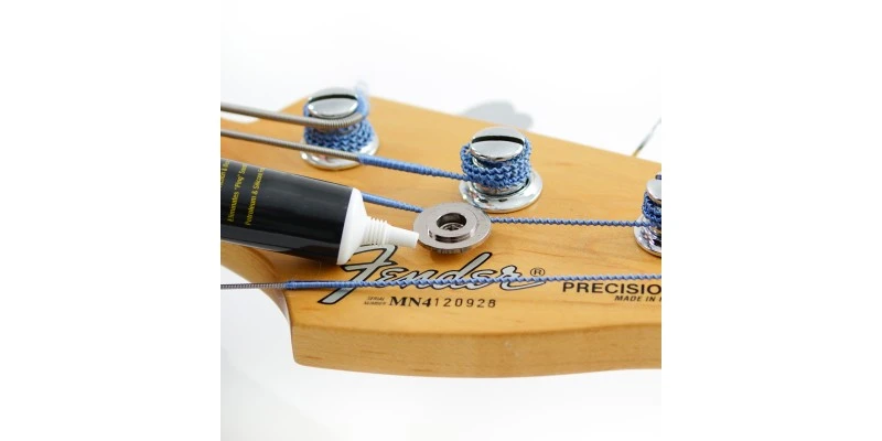 MusicNomad TUNE-IT Guitar String Lubricant MN106 - Image 8