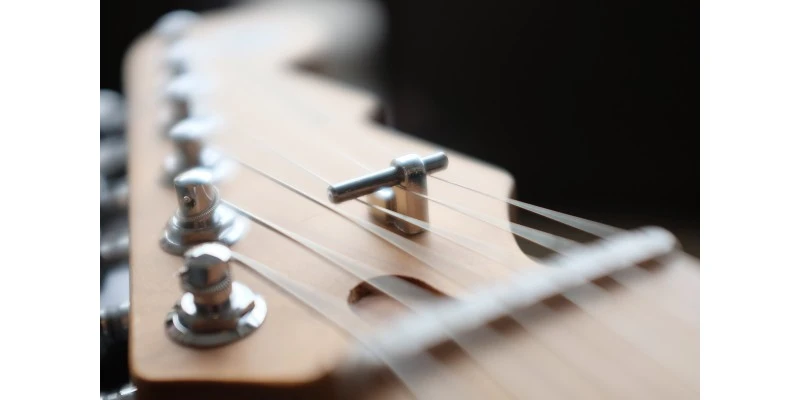 Reverend Triple Tree - Guitar String Tree - Image 2