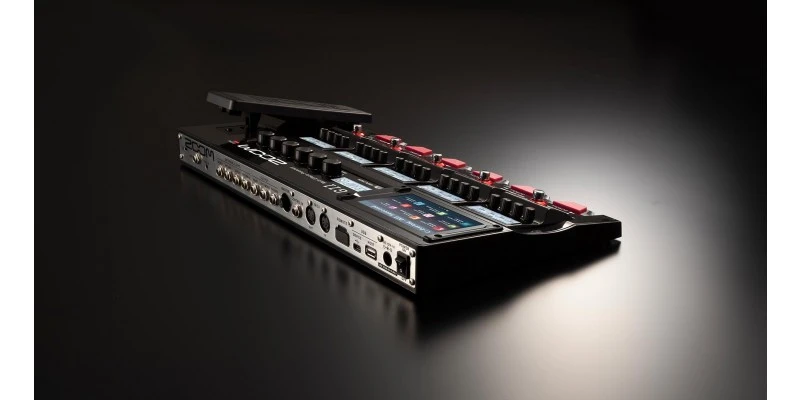 Zoom G11 Guitar Multi-Effect Processor - Image 8