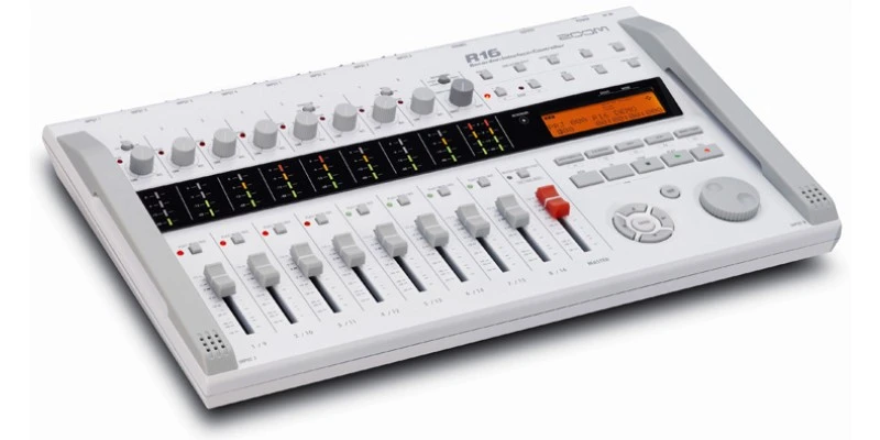 Zoom R16 Recorder Interface Controller - Image 6